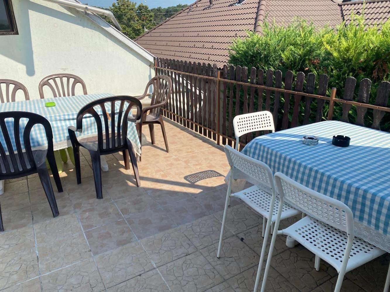 Aradi apartman Siófok Esterno foto